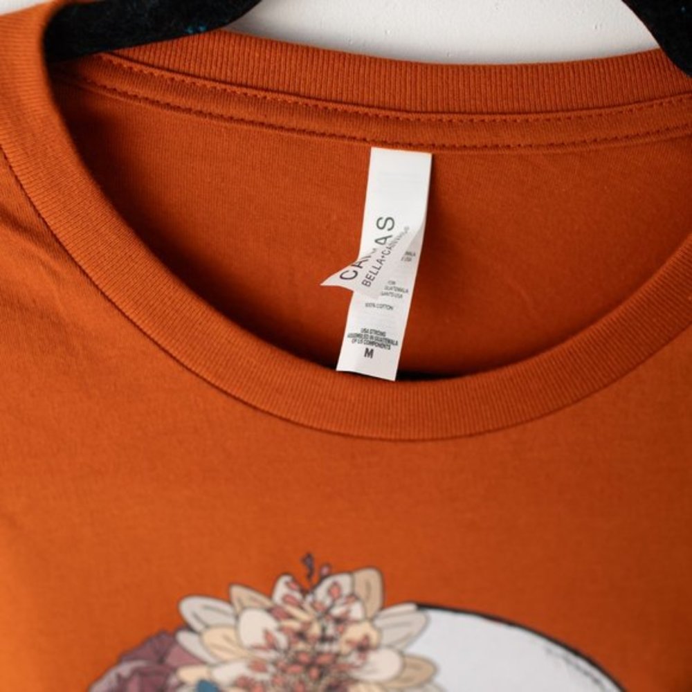 New Women's Fall Halloween Skull Skeleton Floral Orange T-shirt Size Medium - Picture 3 of 6
